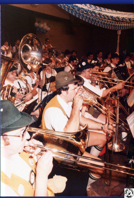 1982 10 02 09 Oktoberfest Civic Center.jpg
